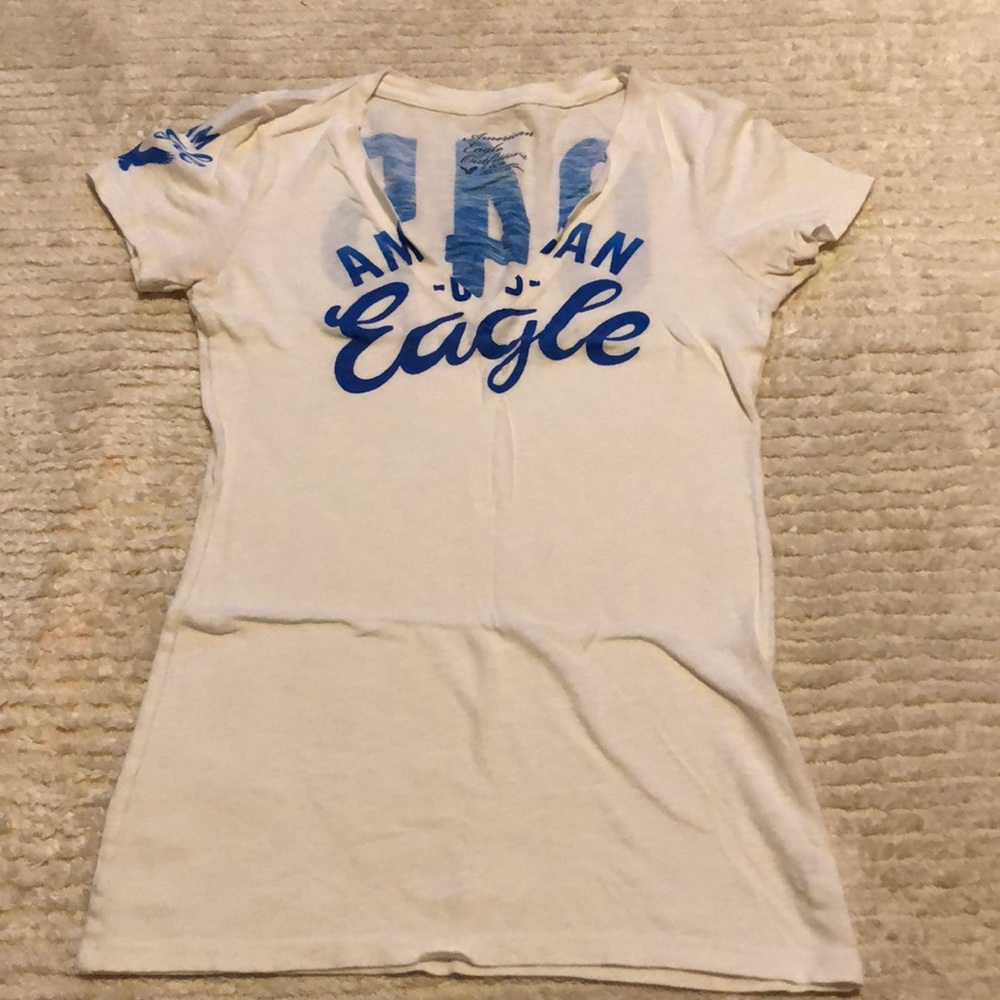 American Eagle tee